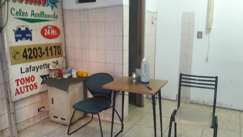 QUINTA GALLI - AVELLANEDA. LOCAL EN ALQUILER 16 M2. A METROS DE AV. MITRE.
