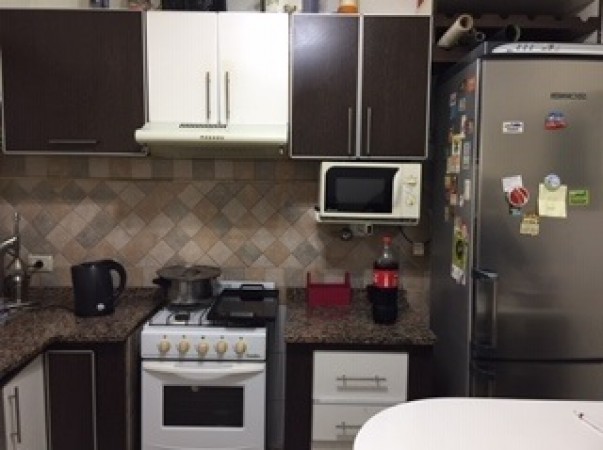 WILDE, AVELLANEDA. DUPLEX DE 4 AMBIENTES EN VENTA. APTO CREDITO.
