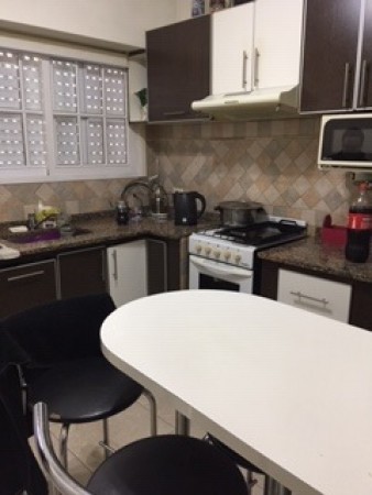 WILDE, AVELLANEDA. DUPLEX DE 4 AMBIENTES EN VENTA. APTO CREDITO.