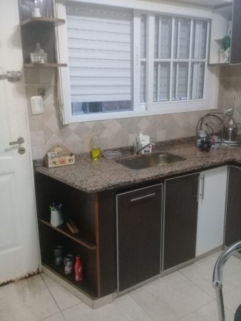 WILDE, AVELLANEDA. DUPLEX DE 4 AMBIENTES EN VENTA. APTO CREDITO.