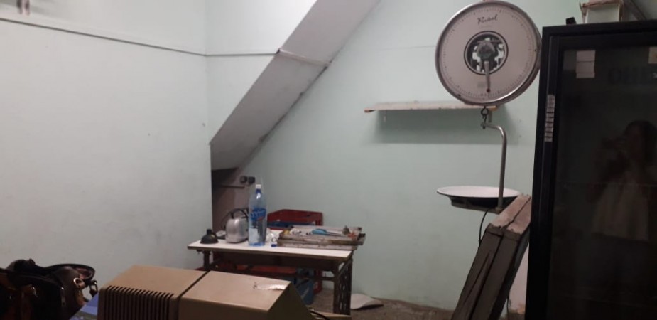 LOCAL COMERCIAL EN ALQUILER EN SARANDI. IDEAL PARA DESPENSA O MAXIKIOSCO.