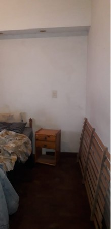 CASA DE  TRES AMBIENTES CON PATIO Y TERRAZA