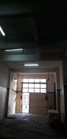 GALPON EN ALQUILER 158 M2 CON OFICINAS, BAÑO, KITCHENETTE Y ENERGIA TRIFASICA