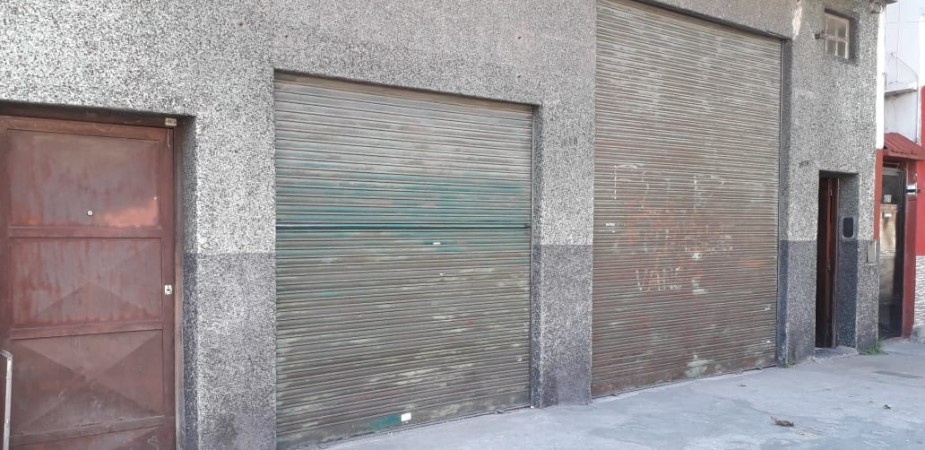 GALPÓN CON CASA DE 4 AMBIENTES EN VENTA EN DOCK SUD