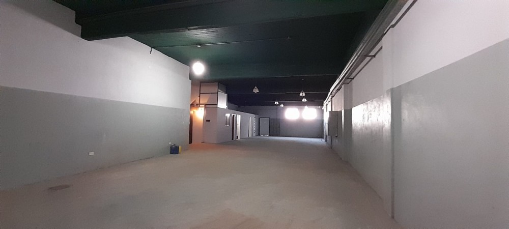 GALPON EN ALQUILER EN LANUS ESTE - 240 M2 TOTALES