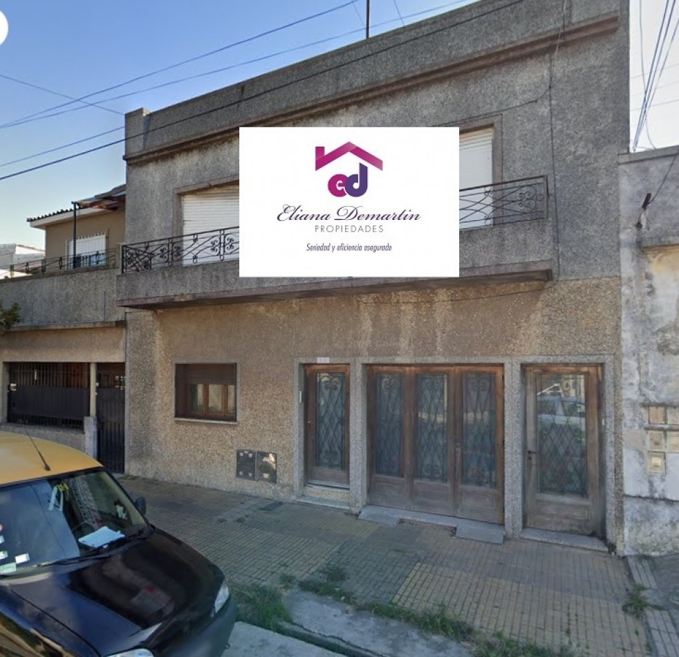 CASA PARA DOS FAMILIAS EN VENTA EN CRUCECITA