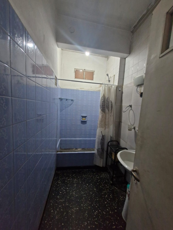 CASA PARA DOS FAMILIAS EN VENTA EN CRUCECITA