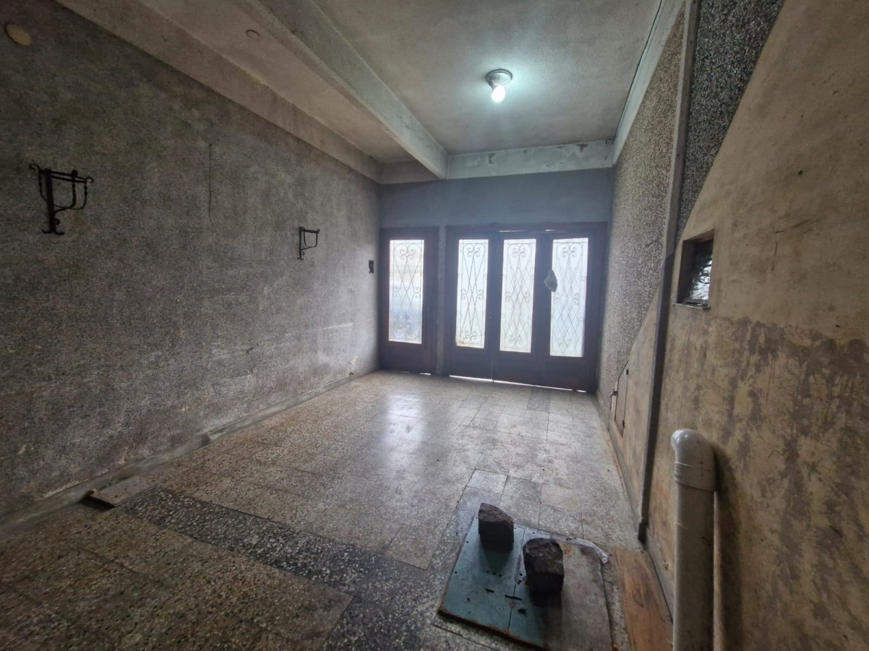 CASA PARA DOS FAMILIAS EN VENTA EN CRUCECITA