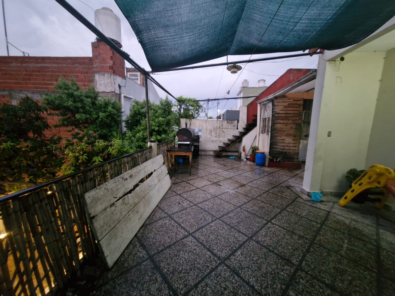CASA PARA DOS FAMILIAS EN VENTA EN CRUCECITA