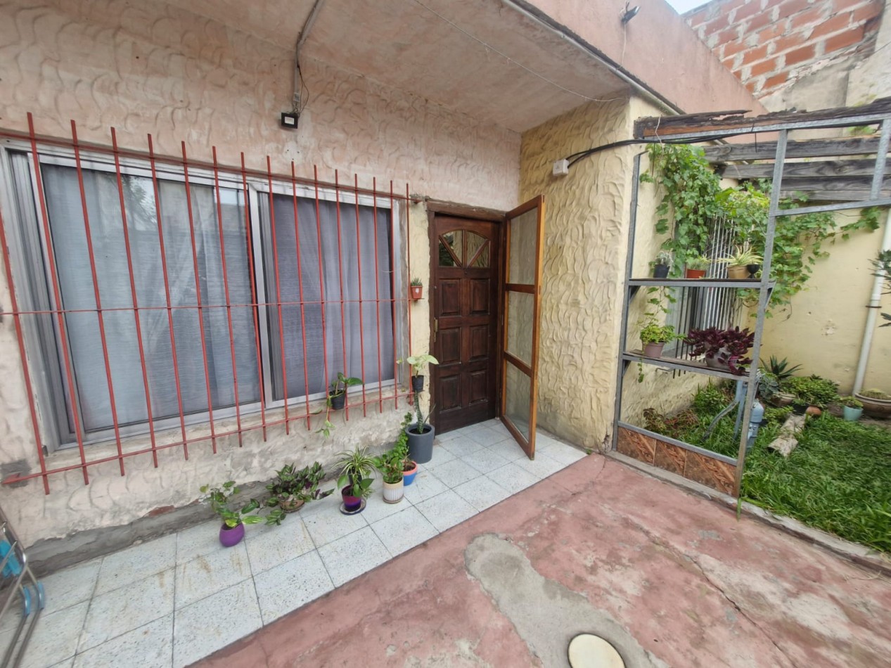 LOTE DE 376 M2 EN VENTA CON DOS VIVIENDAS CONSTRUIDAS