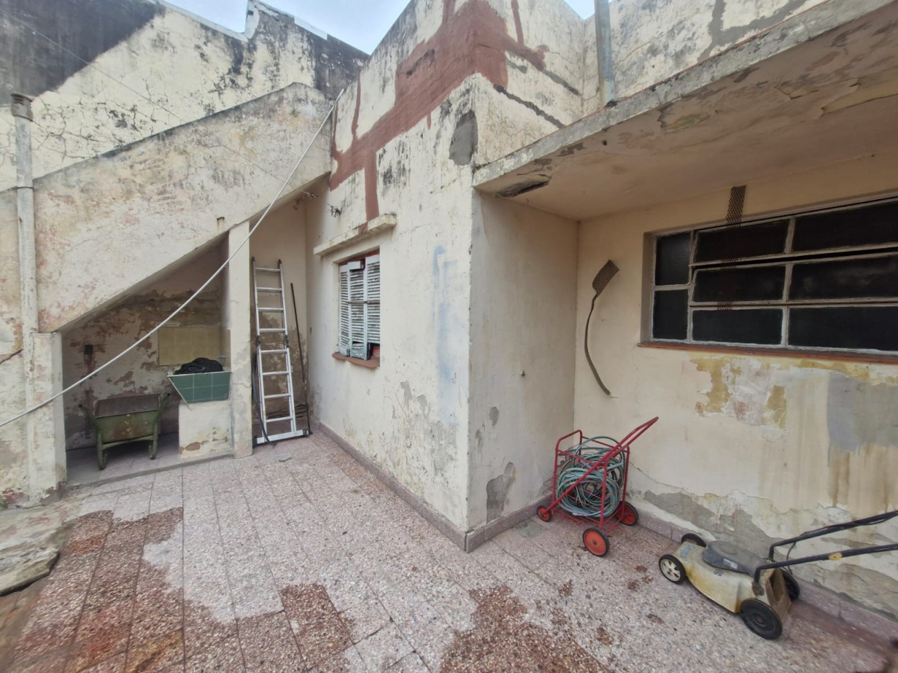 LOTE DE 376 M2 EN VENTA CON DOS VIVIENDAS CONSTRUIDAS