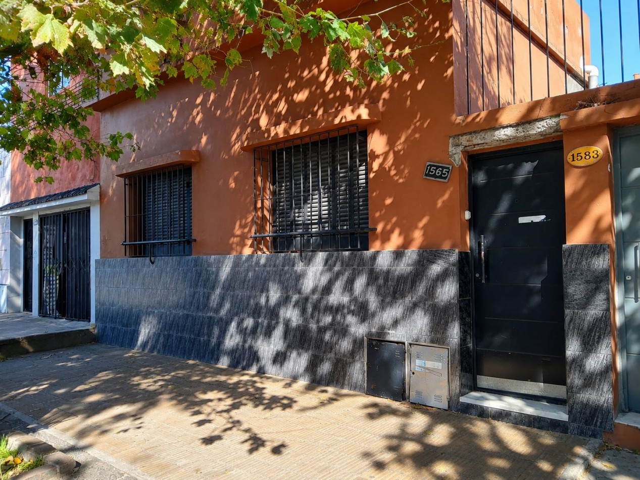CRUCECITA - AVELLANEDA. PH DE 3 AMBIENTES AL FRENTE EN VENTA. APTO CREDITO