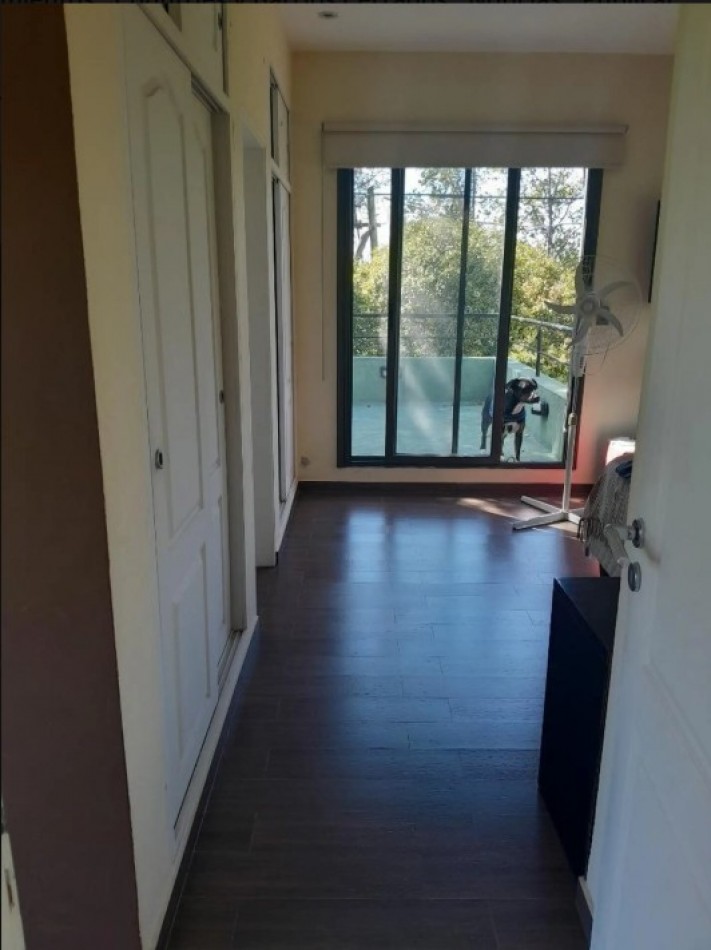 Moderna casa en esquina con 3 suites y vista al golf - Club de Campo Aranzazu
