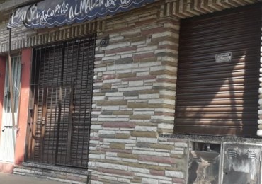 LOCAL COMERCIAL EN ALQUILER EN SARANDI. IDEAL PARA DESPENSA O MAXIKIOSCO.