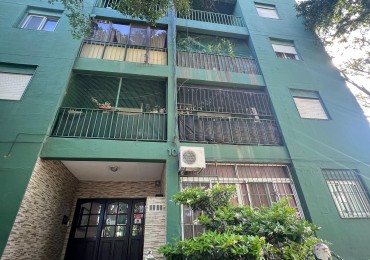 LANUS ESTE. DEPARTAMENTO DE 4 AMBIENTES EN UN SEPTIMO PISO.